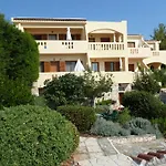 Apart-hotel Bay 3*