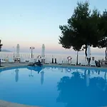 Apart-hotel Bay 3*